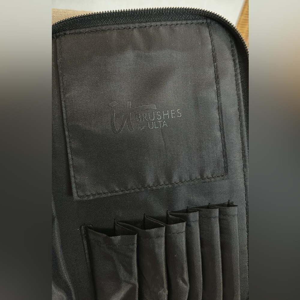 IT cosmetics for Ulta makeup bag NWOT - Picture 6 of 7